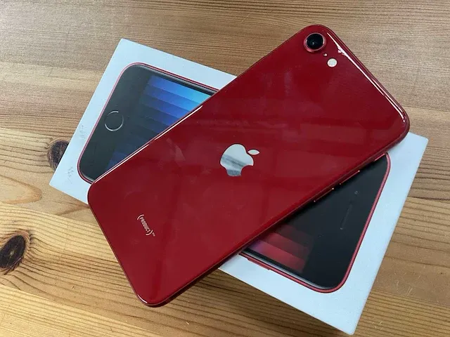 Apple iphone se 3 64gb red - afbeelding 4 van  6
