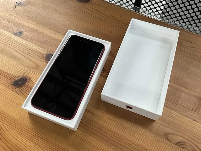 Apple iphone se 3 64gb red - afbeelding 6 van  6