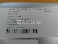 Apple macbook 13' computer - afbeelding 1 van  3