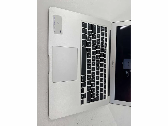 Apple macbook air 13.3” core i5 gen 4 4gb ram 128gb ssd - afbeelding 5 van  6