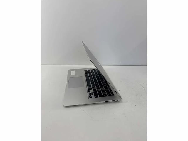 Apple macbook air 13.3” core i5 gen 5 4gb ram 128gb ssd - afbeelding 6 van  8