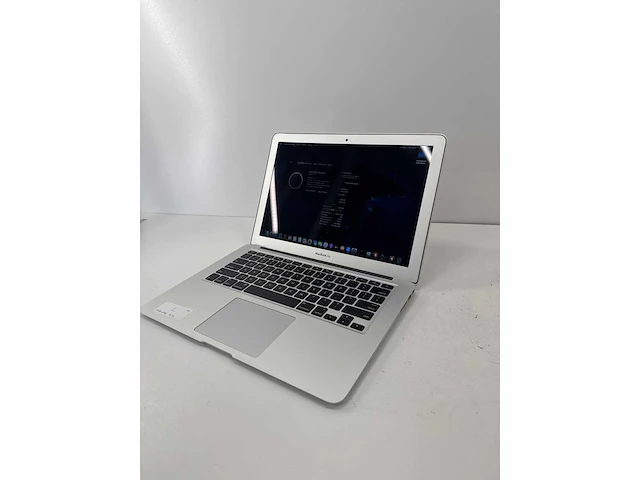 Apple macbook air 13.3” core i5 gen 5 8gb ram 128gb ssd - afbeelding 1 van  10