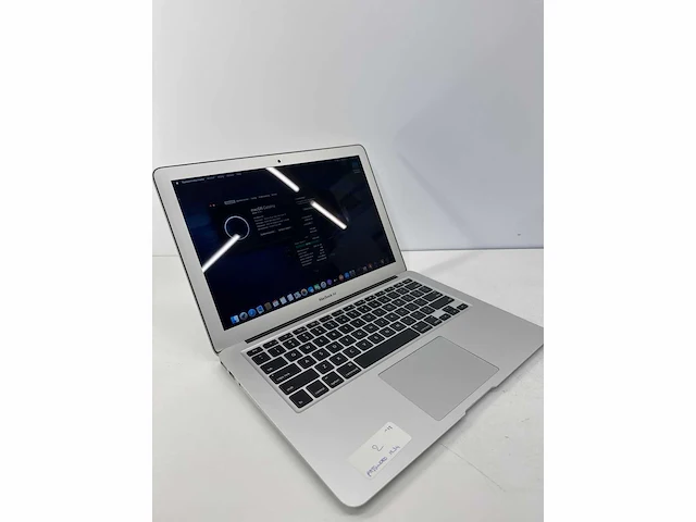 Apple macbook air 13.3” core i5 gen 5 8gb ram 128gb ssd - afbeelding 3 van  10
