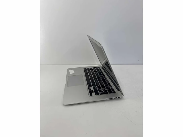 Apple macbook air 13.3” core i5 gen 5 8gb ram 128gb ssd - afbeelding 4 van  8