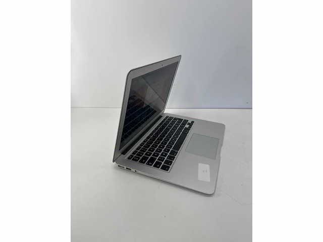 Apple macbook air 13.3” core i5 gen 5 8gb ram 128gb ssd - afbeelding 6 van  8