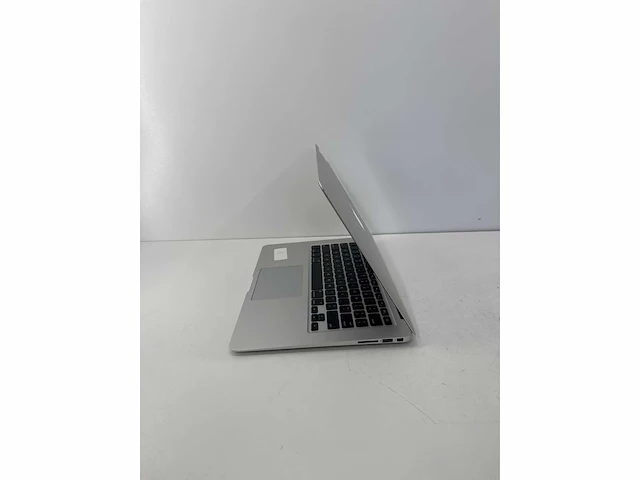 Apple macbook air 13.3” core i5 gen 5 8gb ram 128gb ssd - afbeelding 5 van  7