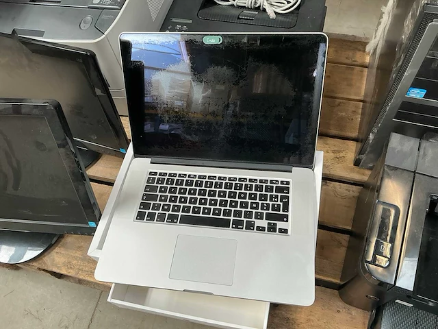 Apple macbook pro a1398 laptop - afbeelding 1 van  6