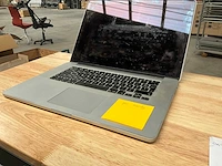 Apple macbook pro laptop - afbeelding 2 van  5