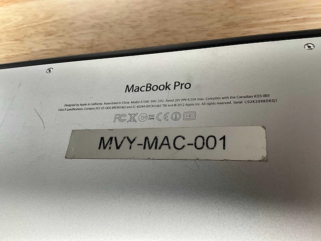Apple macbook pro laptop - afbeelding 5 van  5