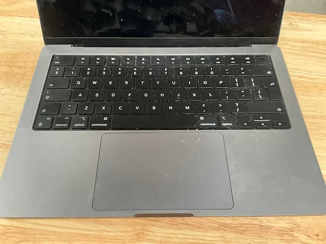 Apple macbook pro laptop - afbeelding 2 van  6
