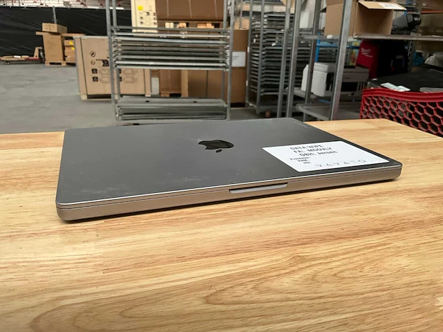 Apple macbook pro laptop - afbeelding 4 van  6