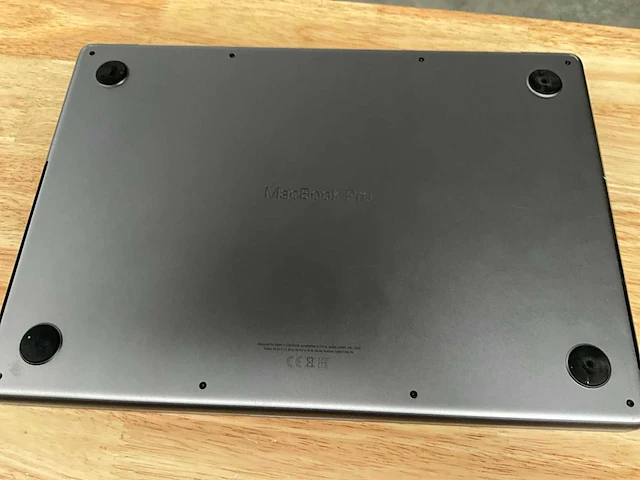 Apple macbook pro laptop - afbeelding 5 van  6