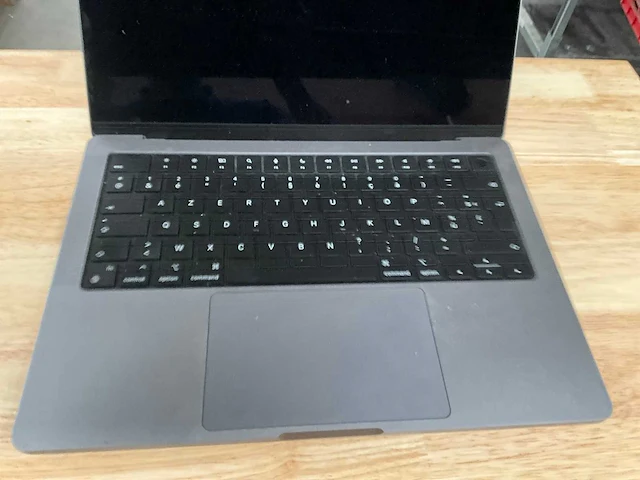 Apple macbook pro laptop - afbeelding 2 van  7