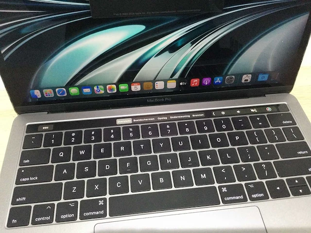 Apple macbook pro retina touch bar - afbeelding 10 van  12