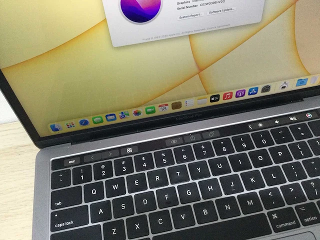 Apple macbook pro retina - afbeelding 8 van  11