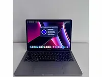 Apple macbook pro touch bar