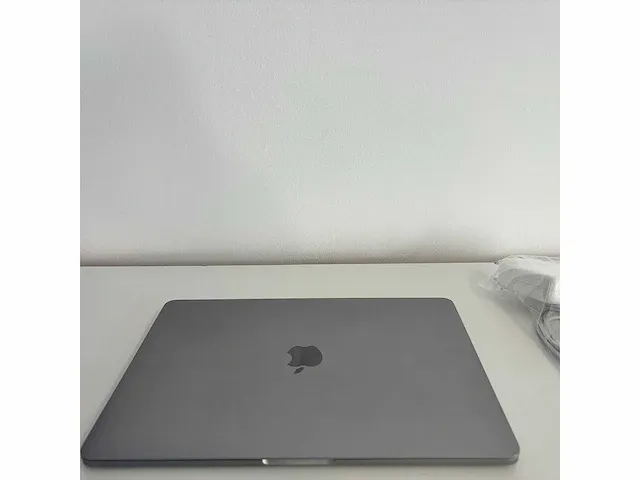 Apple macbook - afbeelding 1 van  11