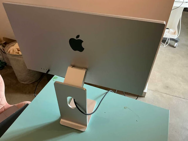 Apple studio 27” inch display - afbeelding 2 van  4