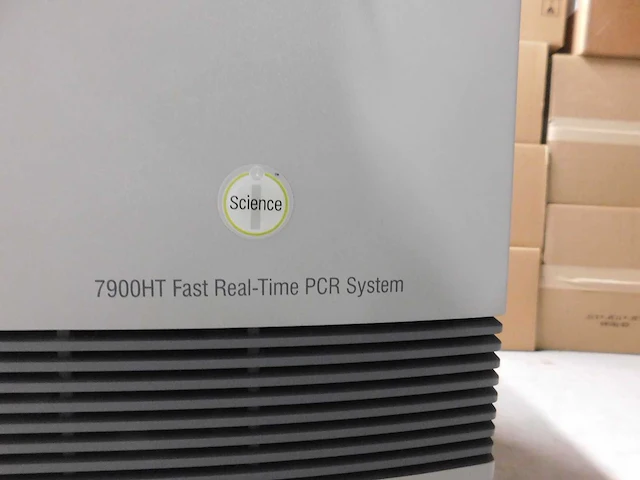 Applied biosystems - 7900 ht fast real-time pcr-systeem / onderdeelnummer: 4330966 - abi7900 rt pcr_2 - afbeelding 5 van  8