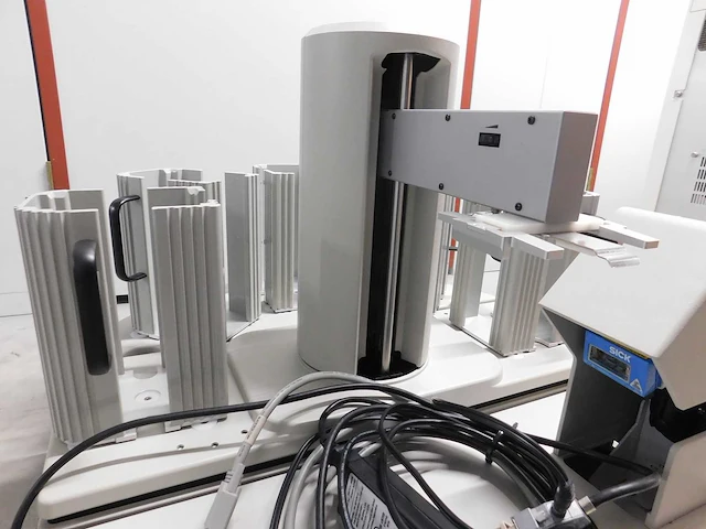 Applied biosystems - carrousel abi7900 rt pcr - deel n°70672/4 - afbeelding 2 van  8