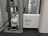 Applied biosystems - quantstudio 12k flex real-time pcr systeem + carrousel abs twister 3 (onderdeel n° 134273/d) - afbeelding 4 van  18