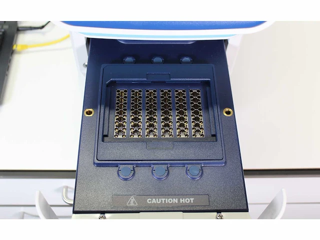 Applied biosystems by thermo fisher scientific - steponeplus - 2021 - afbeelding 4 van  5