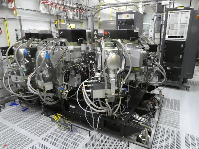 Applied materials endura pvd 5500 - 150mm metal deposition - afbeelding 6 van  15