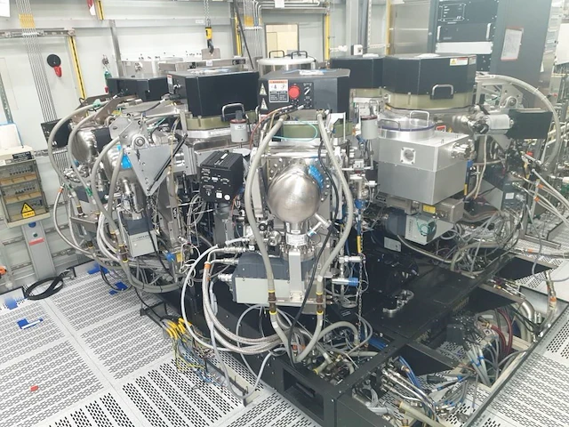 Applied materials endura pvd 5500 - 150mm metal deposition - afbeelding 8 van  15