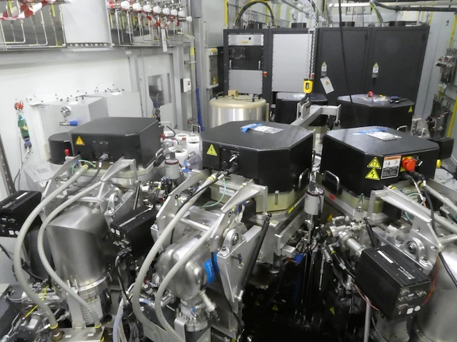 Applied materials endura pvd 5500 - 150mm metal deposition - afbeelding 6 van  14