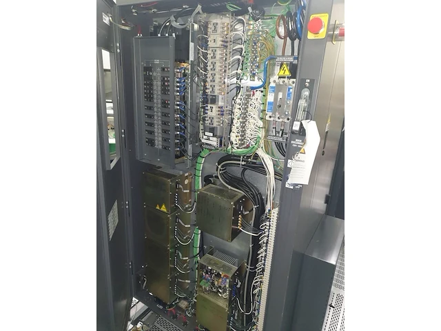 Applied materials endura pvd 5500 - 200mm metal deposition - afbeelding 10 van  14