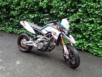 Aprilia - dorsoduro - motorfiets - afbeelding 2 van  9