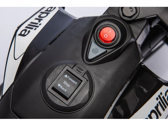 Aprilia dorsoduro 900 elektrische kindermotor 6v - 1 tot 3 jaar - zwart - afbeelding 4 van  4