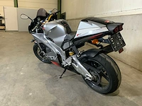 Aprillia rsv1000 r baanmotor - afbeelding 14 van  16