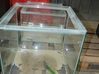 Aquarium met kast en pomp - afbeelding 2 van  5