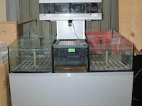 Aquarium met verschillende afdelingen en pomp - afbeelding 2 van  5