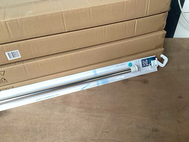 Aquavive douchegordijnstang 125-220 cm (50x) - afbeelding 1 van  5