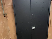 Archiefkast zwart - met slot en sleutel - afbeelding 2 van  3