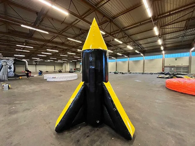Arena / kidsarena / geel zwarte obstakels - afbeelding 13 van  16