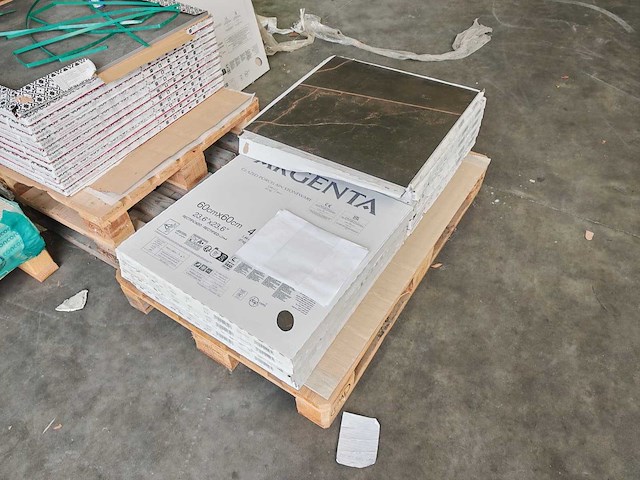 Argenta emerita dark mat 60x60 cm tegel 16,92 m² - afbeelding 4 van  7