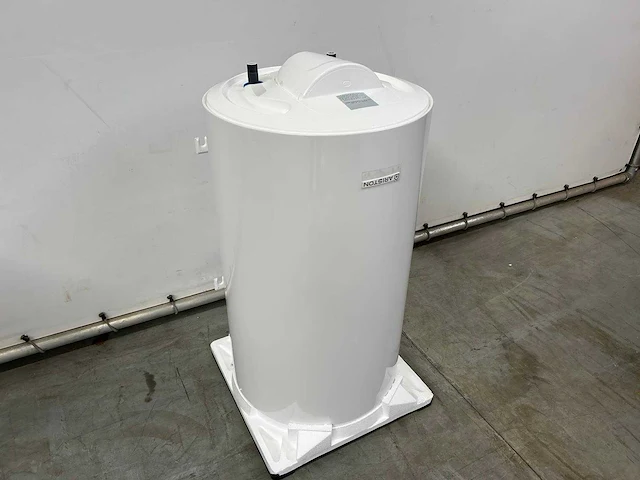 Ariston - initio xp 150 vert - 150l elektrische boiler 1800w - afbeelding 1 van  10