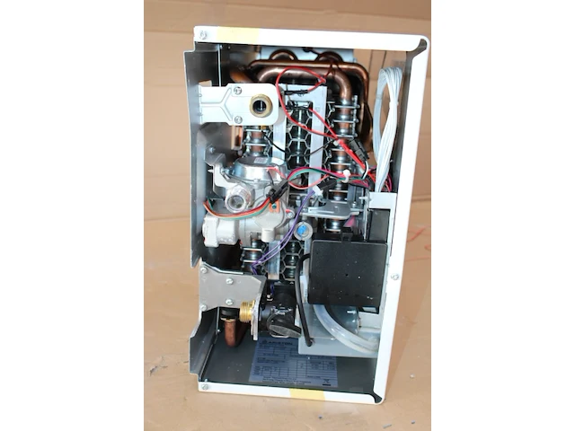 Ariston fast evo x doorstroomgasboiler - afbeelding 3 van  5