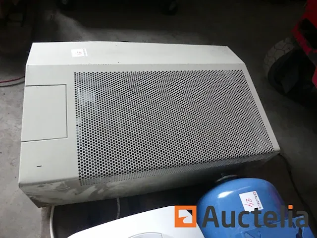 Ariston momentane boiler, sanitaire expansie tank, gasconvector - afbeelding 3 van  8