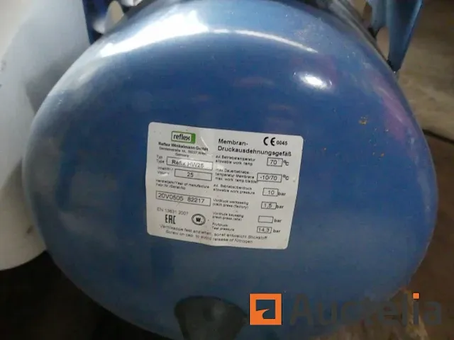 Ariston momentane boiler, sanitaire expansie tank, gasconvector - afbeelding 5 van  8
