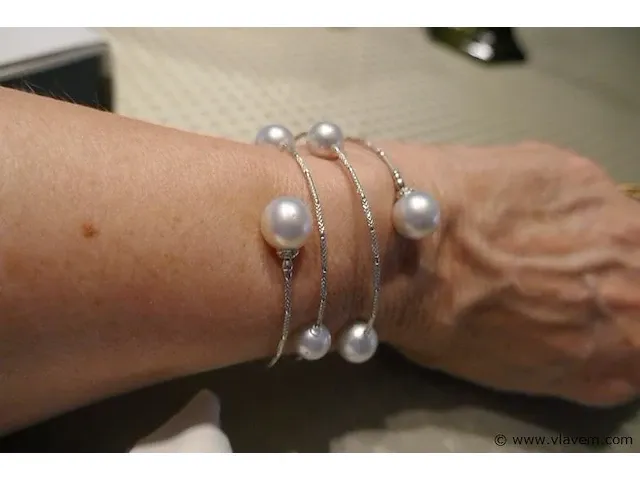 Armband in wit goud 18 kr met echte natuurparels - afbeelding 2 van  3