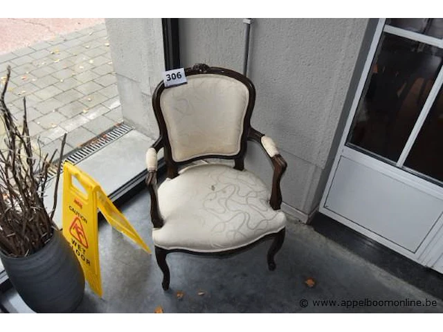 Armstoel - afbeelding 1 van  1