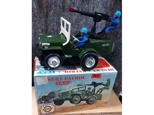 Army jeep - afbeelding 1 van  1