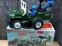 Army jeep - afbeelding 1 van  1
