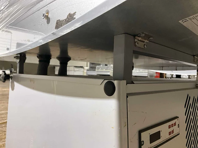 Arneg 100 kantelbare koelvitrine - afbeelding 6 van  7
