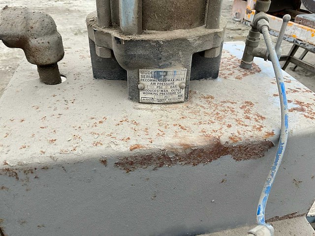 Aro 650 246-3-b asfaltfteermachine - afbeelding 2 van  13