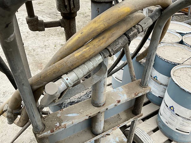 Aro 650 246-3-b asfaltfteermachine - afbeelding 4 van  13